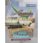 Greenlight 1:64 Chevrolet Two-Ten Townsman 1955 sea mist green